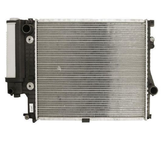 BMW 520 523 528 E39 AT Radiator